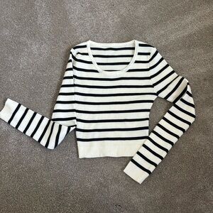 Shein extra small black and white stripe light weight sweater